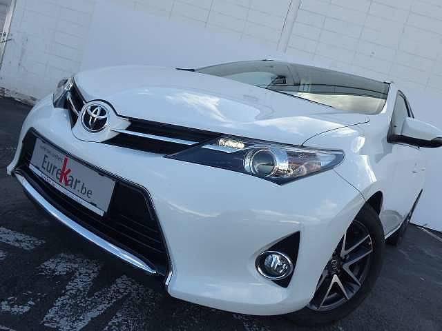 Toyota Auris 1.6i Dynamic
