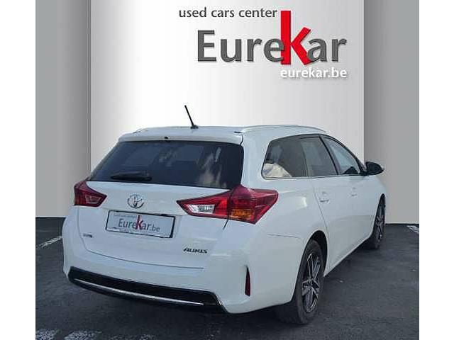 Toyota Auris 1.6i Dynamic