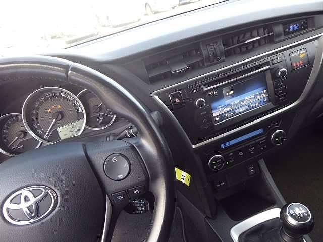 Toyota Auris 1.6i Dynamic