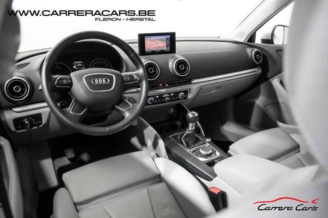 Audi A3 2.0 TDi Ambition|XENONCUIRGPSREGUCLIMATRONIC|