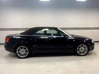 AUDI A4 *CABRIOLET*136CV*2.0 TDi S-line*WWW.TDI.BE*