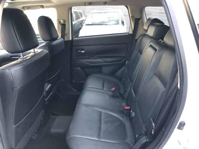 Mitsubishi Outlander 2.0i 4WD PHEV Safety Pack GARANTIE 1AN