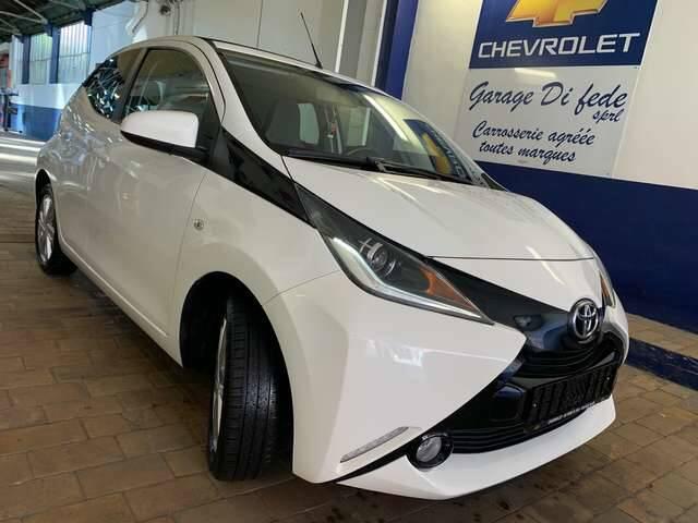 Toyota Aygo 1.0i VVT-i x-wave M/M Open Air