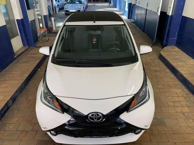 Toyota Aygo 1.0i VVT-i x-wave M/M Open Air