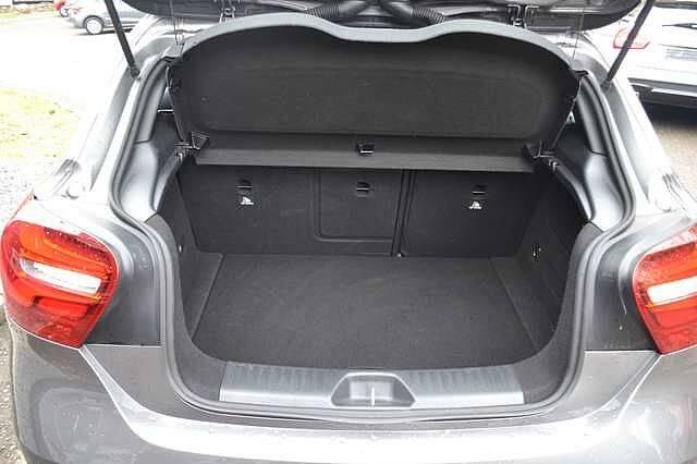 Mercedes-Benz CLA-Klasse d Boite Auto , xénon, semi cuir, gps