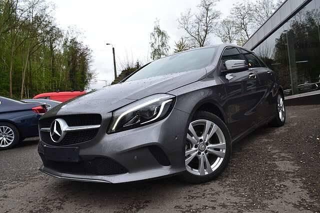 Mercedes-Benz CLA-Klasse d Boite Auto , xénon, semi cuir, gps