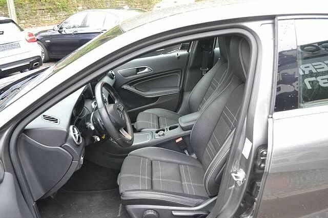 Mercedes-Benz CLA-Klasse d Boite Auto , xénon, semi cuir, gps