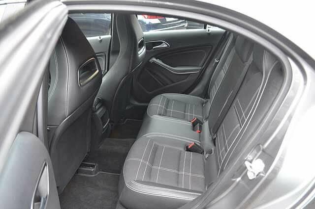 Mercedes-Benz CLA-Klasse d Boite Auto , xénon, semi cuir, gps
