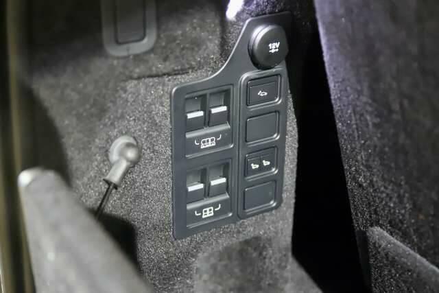 Land Rover Discovery 2.0 SD4 HSE Luxury 7 Seats Like NewEU6d-TEMP