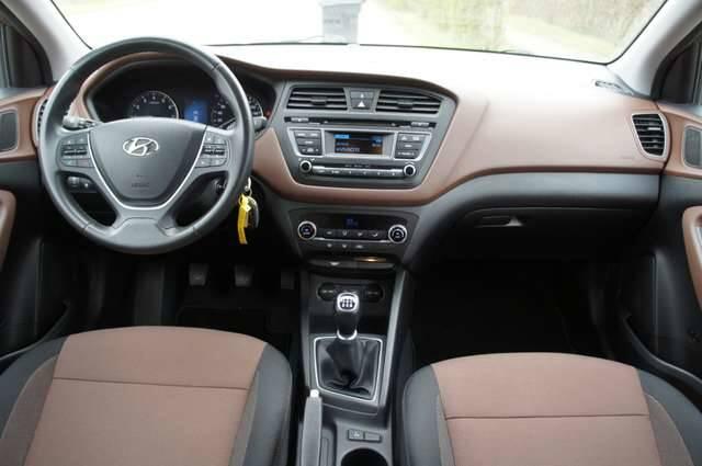 Hyundai I 20 1.2i Blackline