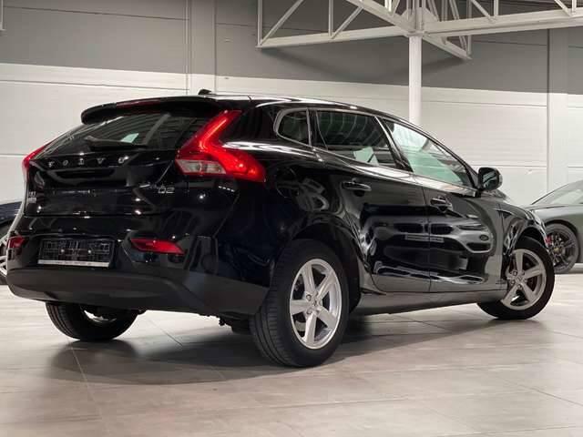 Volvo V40  2.0  2017  EURO6b  XENON  NAVI  LED