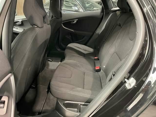 Volvo V40  2.0  2017  EURO6b  XENON  NAVI  LED
