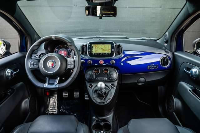 Abarth 595 ScorpioneOro / 1 of 2000 / 2.400 km