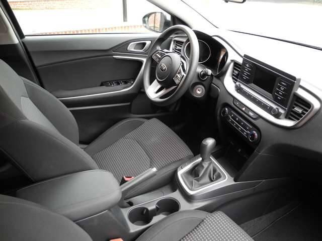 KIA CEE D 1.4i breakaircomulti stuurgarantie tot 12/2026