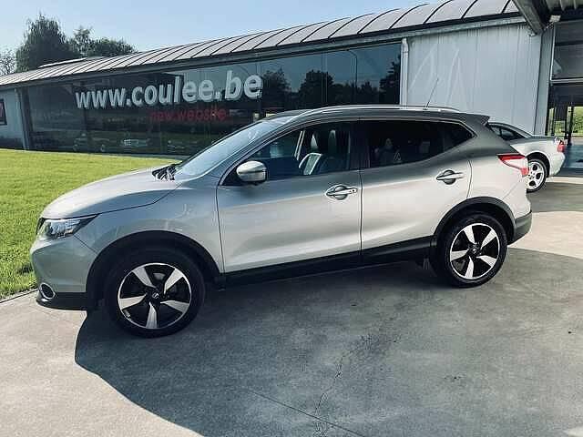 Nissan Qashqai 1.5 dCi Alcantara, Cam360�, Attelage, Toit Pano