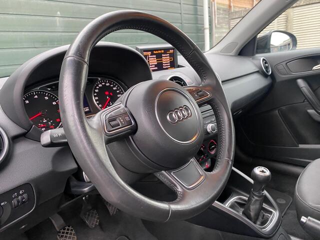 Audi A1 Sportback 1.2 TFSI Ambition Pro Line Business,5DRS,Elec.Ramen,Navi,Rotor Velgen.
