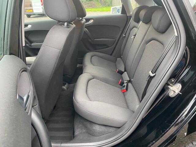 Audi A1 Sportback 1.2 TFSI Ambition Pro Line Business,5DRS,Elec.Ramen,Navi,Rotor Velgen.