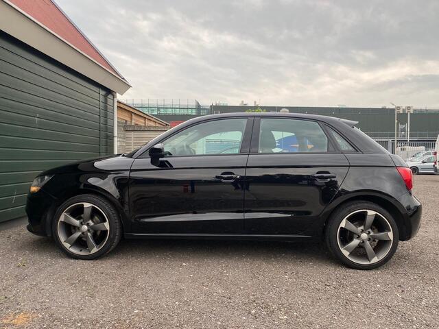 Audi A1 Sportback 1.2 TFSI Ambition Pro Line Business,5DRS,Elec.Ramen,Navi,Rotor Velgen.