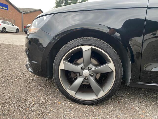Audi A1 Sportback 1.2 TFSI Ambition Pro Line Business,5DRS,Elec.Ramen,Navi,Rotor Velgen.