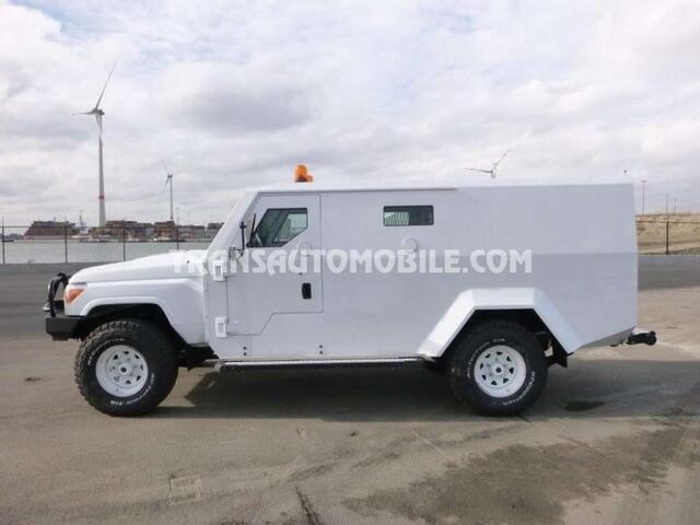 Toyota Land CRUISER cash in transit  - export out eu tropical version