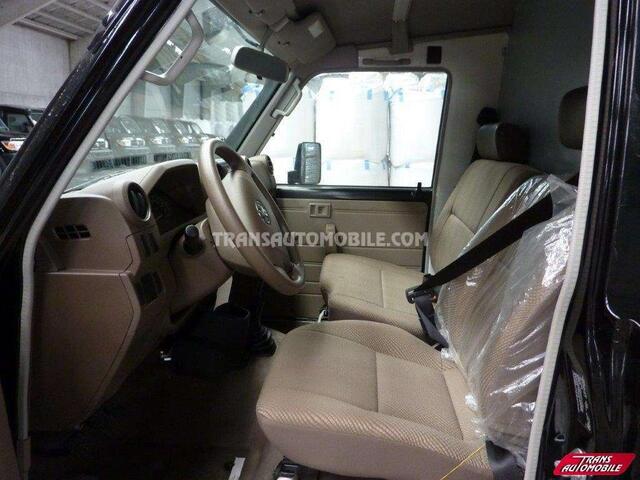 Toyota Land CRUISER metal top hzj 78 - export out eu tropical version