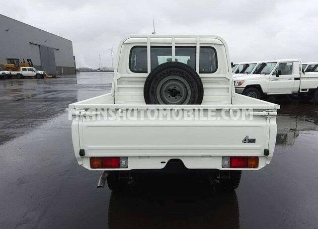 Toyota Land CRUISER hzj 79 double cabin - export out eu tropical versi