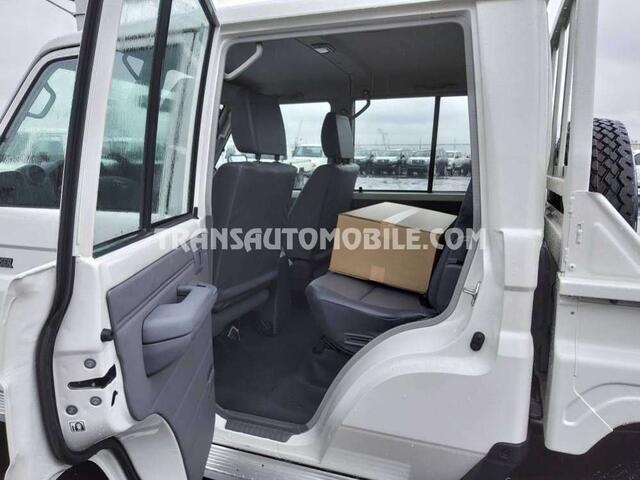 Toyota Land CRUISER hzj 79 double cabin - export out eu tropical versi