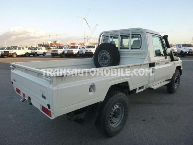 Toyota Land CRUISER vdj v8 single cab - export out eu tropical version