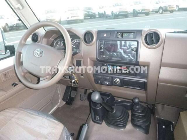 Toyota Land CRUISER vdj v8 single cab - export out eu tropical version