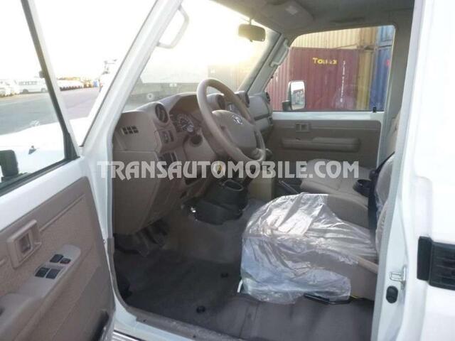 Toyota Land CRUISER vdj v8 single cab - export out eu tropical version