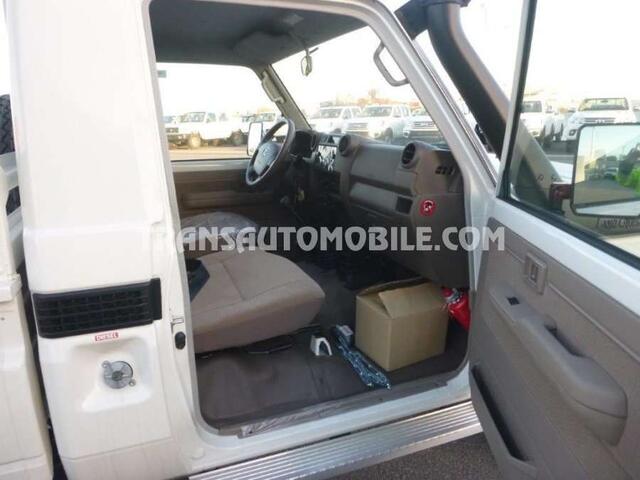 Toyota Land CRUISER vdj v8 single cab - export out eu tropical version