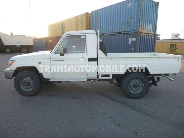 Toyota Land CRUISER vdj v8 single cab - export out eu tropical version