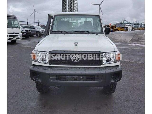 Toyota Land CRUISER hzj 79 single cab - export out eu tropical version