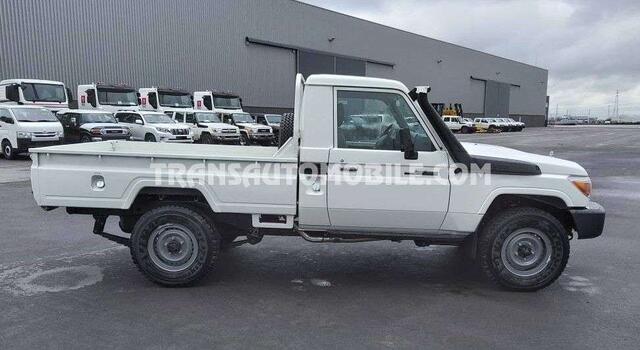 Toyota Land CRUISER hzj 79 single cab - export out eu tropical version