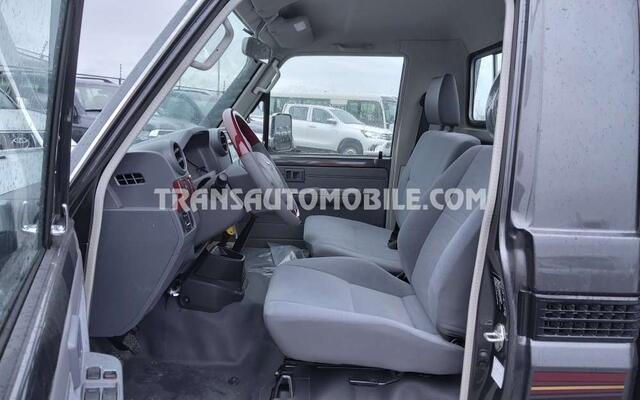 Toyota Land CRUISER vdj v8 single cab - export out eu tropical version