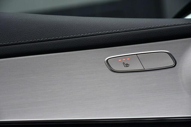 Mercedes-Benz G-Klasse BiTurbo 4MATIC HEATED SEATS  CAMERA  FULL LED 