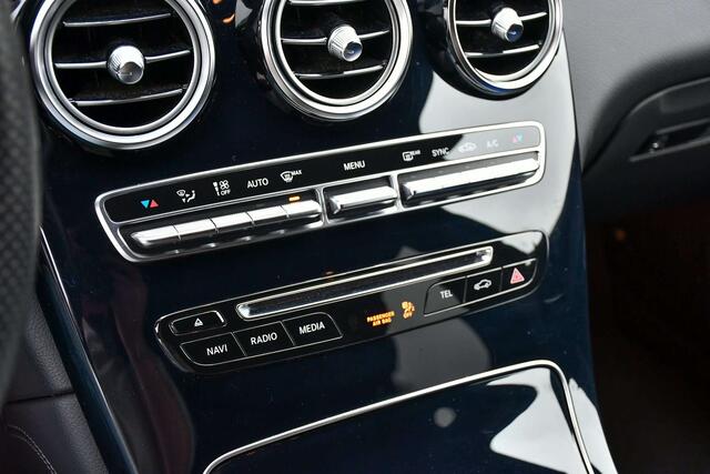 Mercedes-Benz G-Klasse BiTurbo 4MATIC HEATED SEATS  CAMERA  FULL LED 