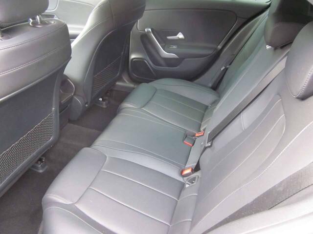 Mercedes-Benz CLA-Klasse d PROGRESIVE - AUTOMAAT -LEDER-NAVIGATIE-