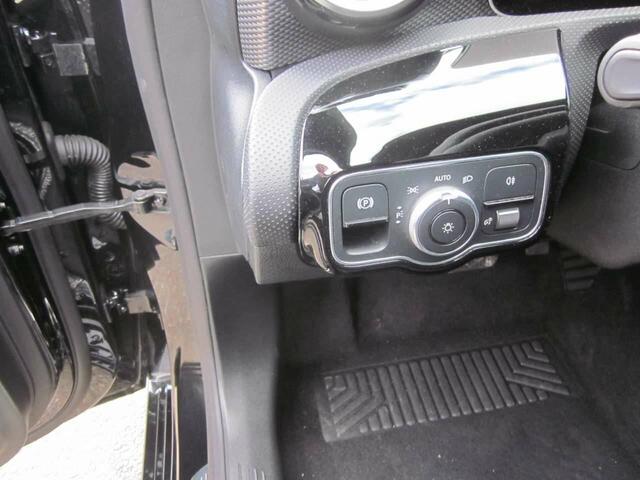 Mercedes-Benz CLA-Klasse d PROGRESIVE - AUTOMAAT -LEDER-NAVIGATIE-