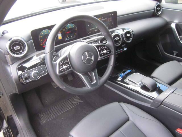 Mercedes-Benz CLA-Klasse d PROGRESIVE - AUTOMAAT -LEDER-NAVIGATIE-