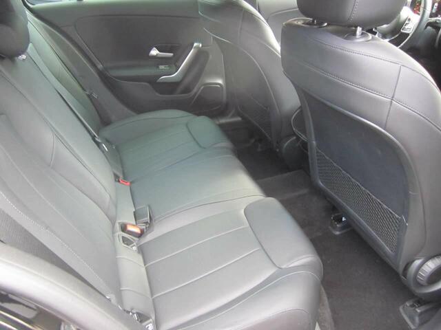 Mercedes-Benz CLA-Klasse d PROGRESIVE - AUTOMAAT -LEDER-NAVIGATIE-