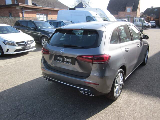Mercedes-Benz CLA-Klasse PROGRESSIVE-AUTOMAAT-FULL OPTION