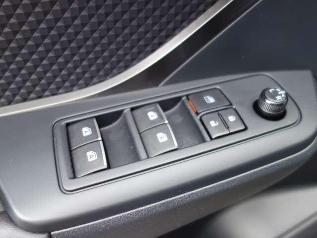 Toyota C-HR 1.8i VVT-i Hybrid C-Enter E-CVT