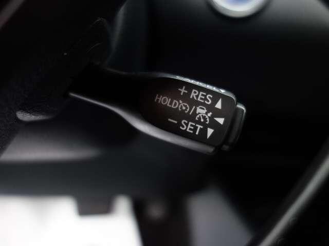 Toyota C-HR 1.8i VVT-i Hybrid C-Enter E-CVT