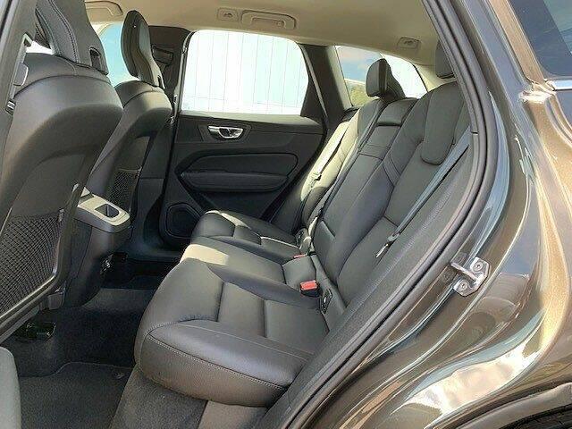 Volvo XC60 D4 Geartronic 140kW/190PS Momentum Pro