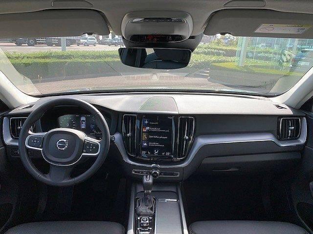 Volvo XC60 D4 Geartronic 140kW/190PS Momentum Pro