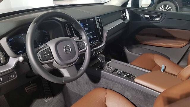 Volvo XC60 D4 190cv Momentum Pro Aut.