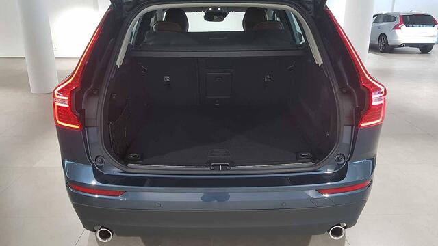 Volvo XC60 D4 190cv Momentum Pro Aut.