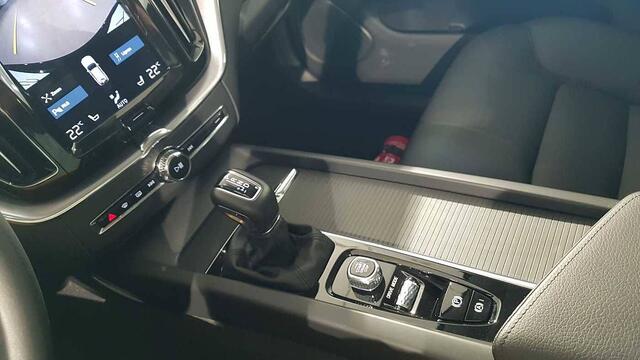 Volvo XC60 Momentum Pro D4 Geartronic diesel 190 ch
