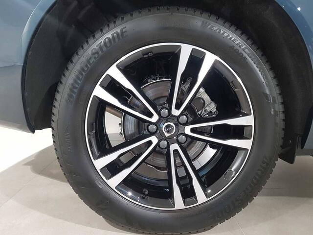 Volvo XC60 D4  190cv Momentum Pro